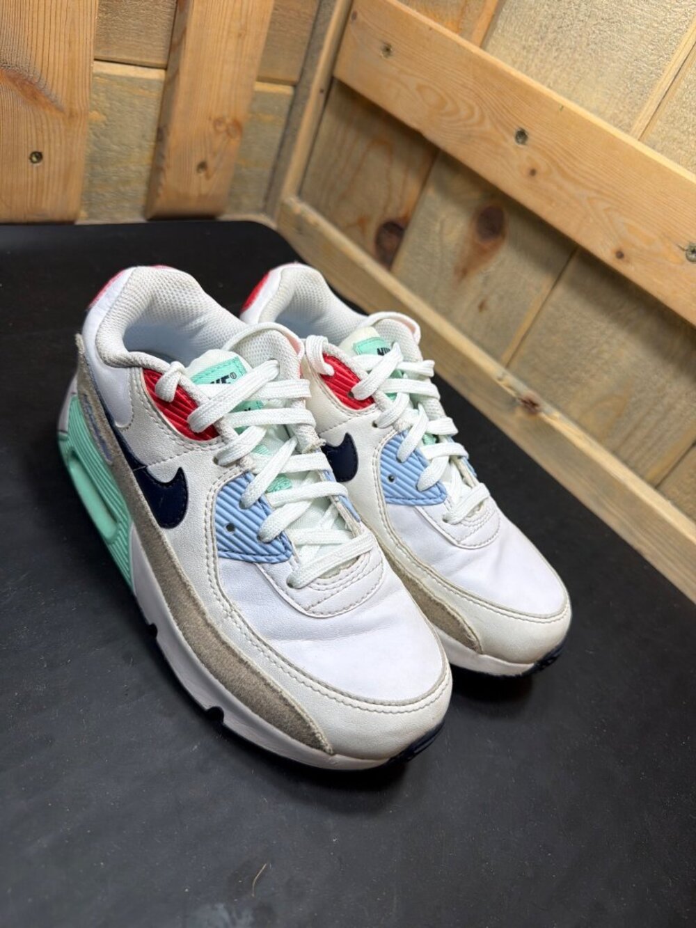 Nike Air Max 90 Youth Boys Sneakers Size 1.5Y White Blue Green DZ2889-100 - Picture 2 of 9